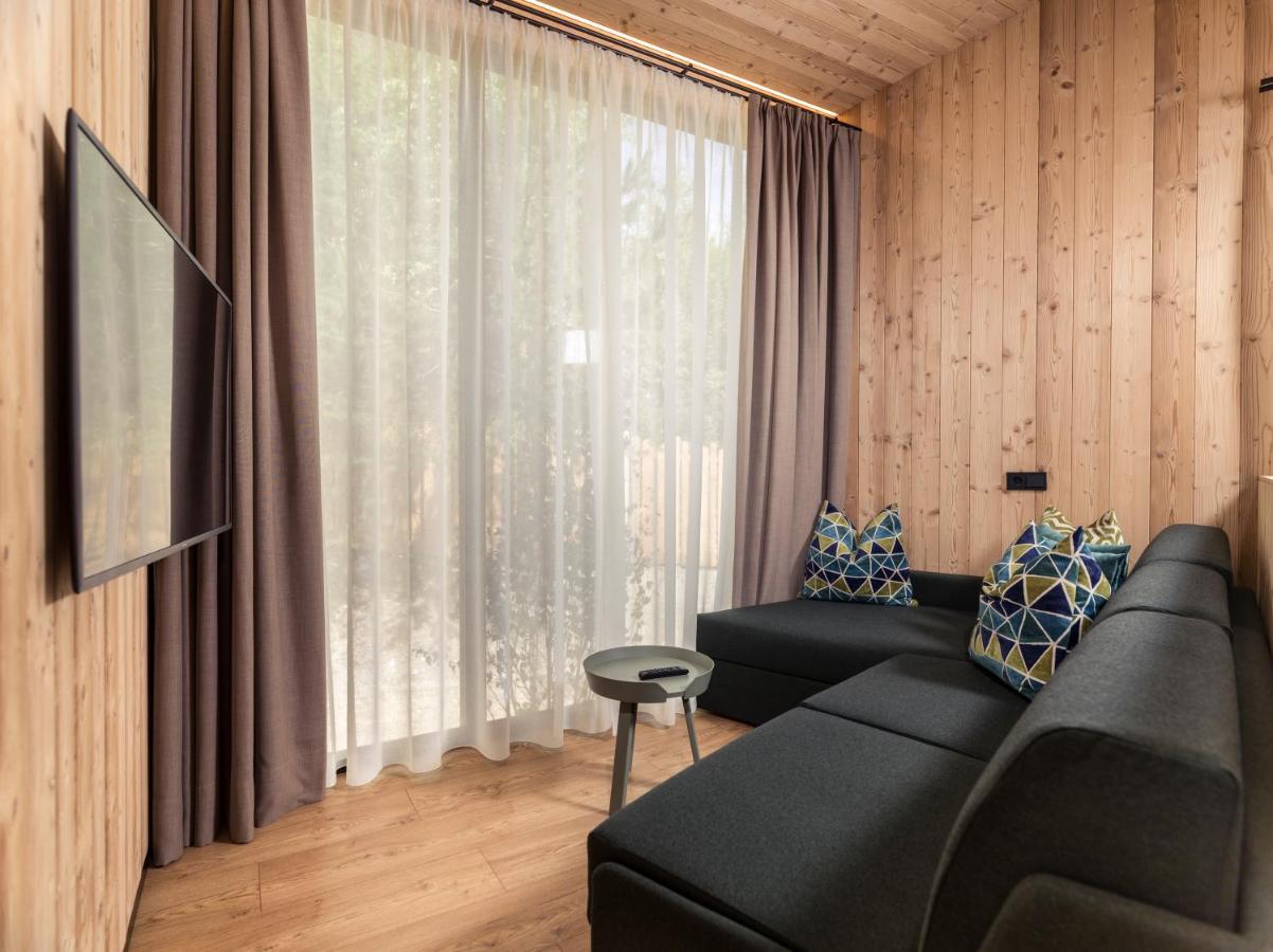 Skyview Chalets Am Camping Toblacher See Kültér fotó